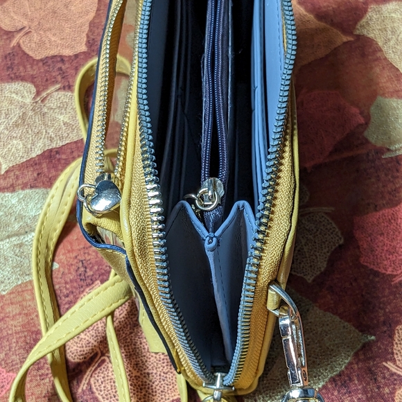 Gold Wallet Purse with Shoulder Strap - Picture 4 of 6